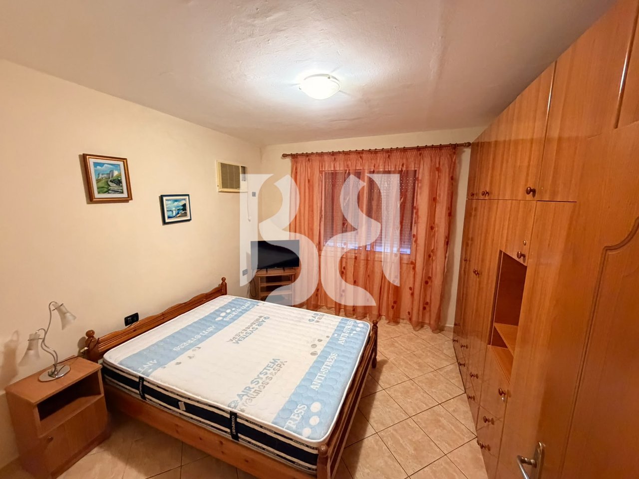 APARTAMENT ME QERA 2+1 NE PORCELAN, MBRAPA UET*