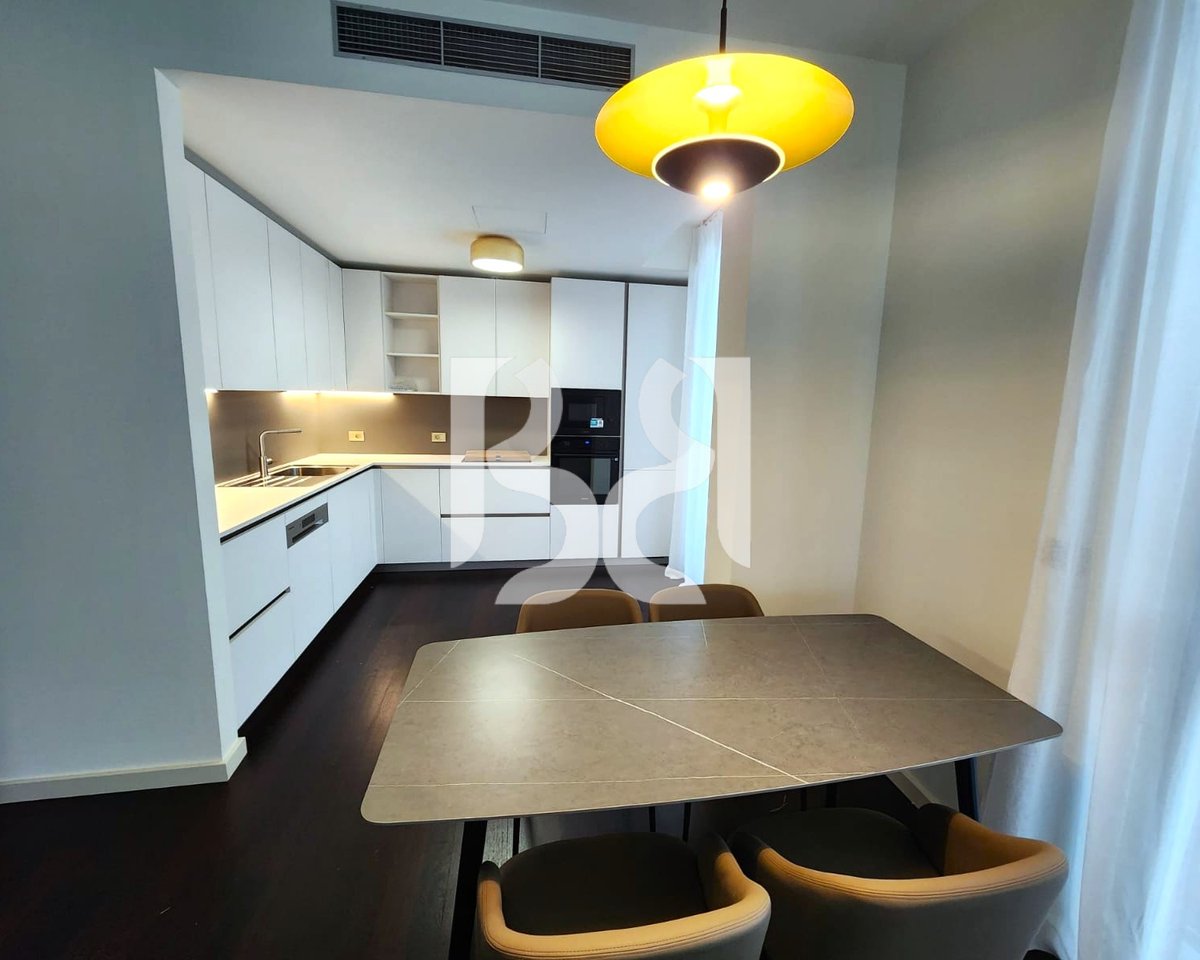 Appartamento 2+1+2 in Affitto vicino a Coin | Casa Intelligente | Posto Auto | 2.400 €/Mese