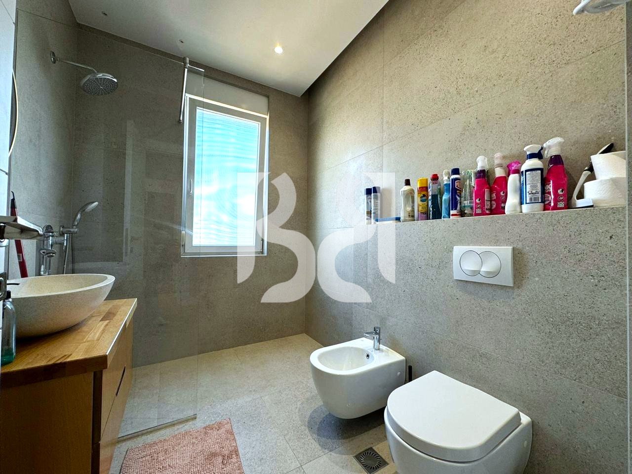 Apartament 2+1+2 me Qira te 21 Dhjetori, Tiranë | 1,200 €/muaj