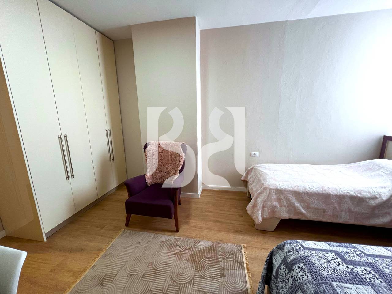 Appartamento 3+1+2 in Affitto nel Complesso Panorama, Tirana | 7° Piano | 1.000 €/Mese