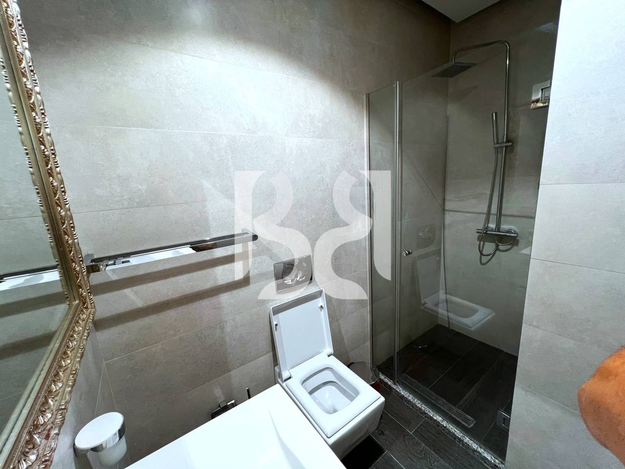 Appartamento 3+1+2 in Affitto nel Complesso Panorama, Tirana | 7° Piano | 1.000 €/Mese