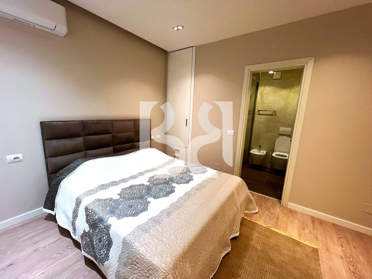 Appartamento 3+1+2 in Affitto nel Complesso Panorama, Tirana | 7° Piano | 1.000 €/Mese