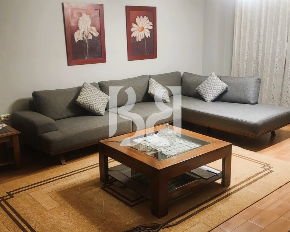 APARTAMENT 2+1 ME QIRA NE ZONEN E LICEUT