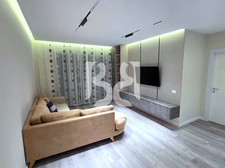 Appartamento 2+1 in Affitto con Garage a Laprake, vicino a Kupola | 80.000 lekë/mese