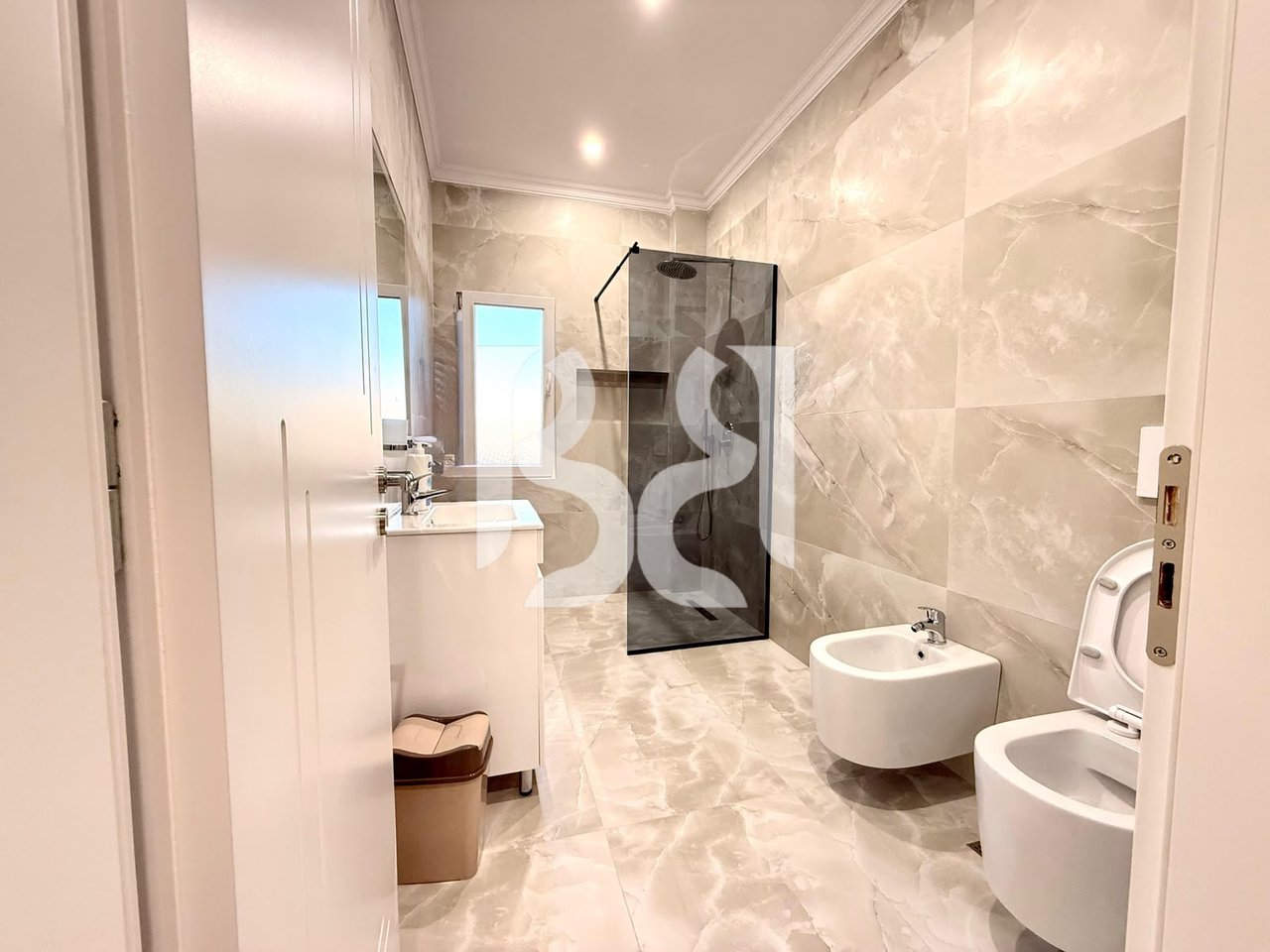 1+1 Apartment for Rent in Lakeland Residence, Farkë | 60,000 Lekë/Month *