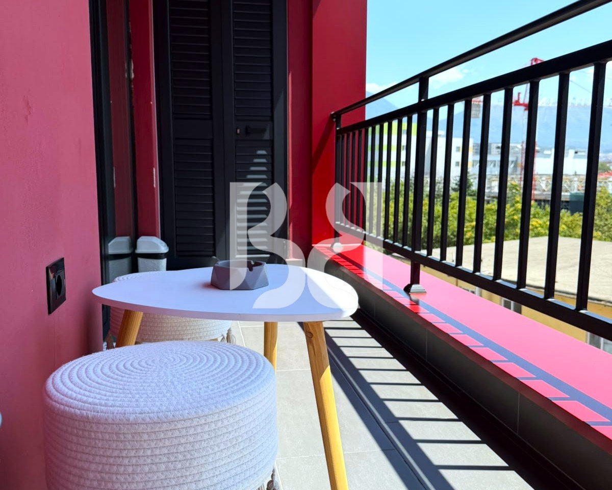 Appartamento 2+1 in Affitto ad Arlis, vicino alla Farmacia 10 | 121 m² | 100.000 Lek/Mese