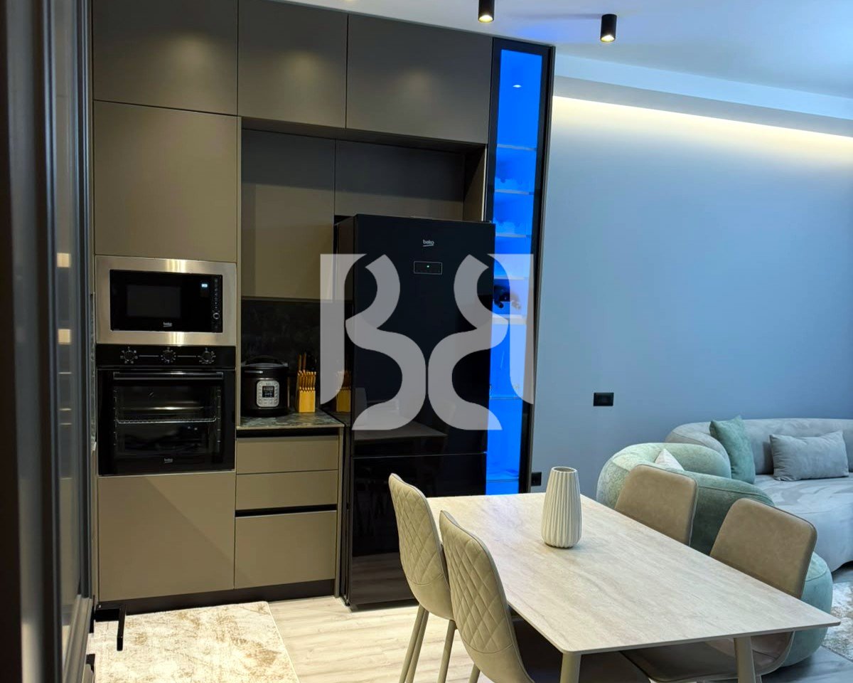 Appartamento 2+1 in Affitto ad Arlis, vicino alla Farmacia 10 | 121 m² | 100.000 Lek/Mese