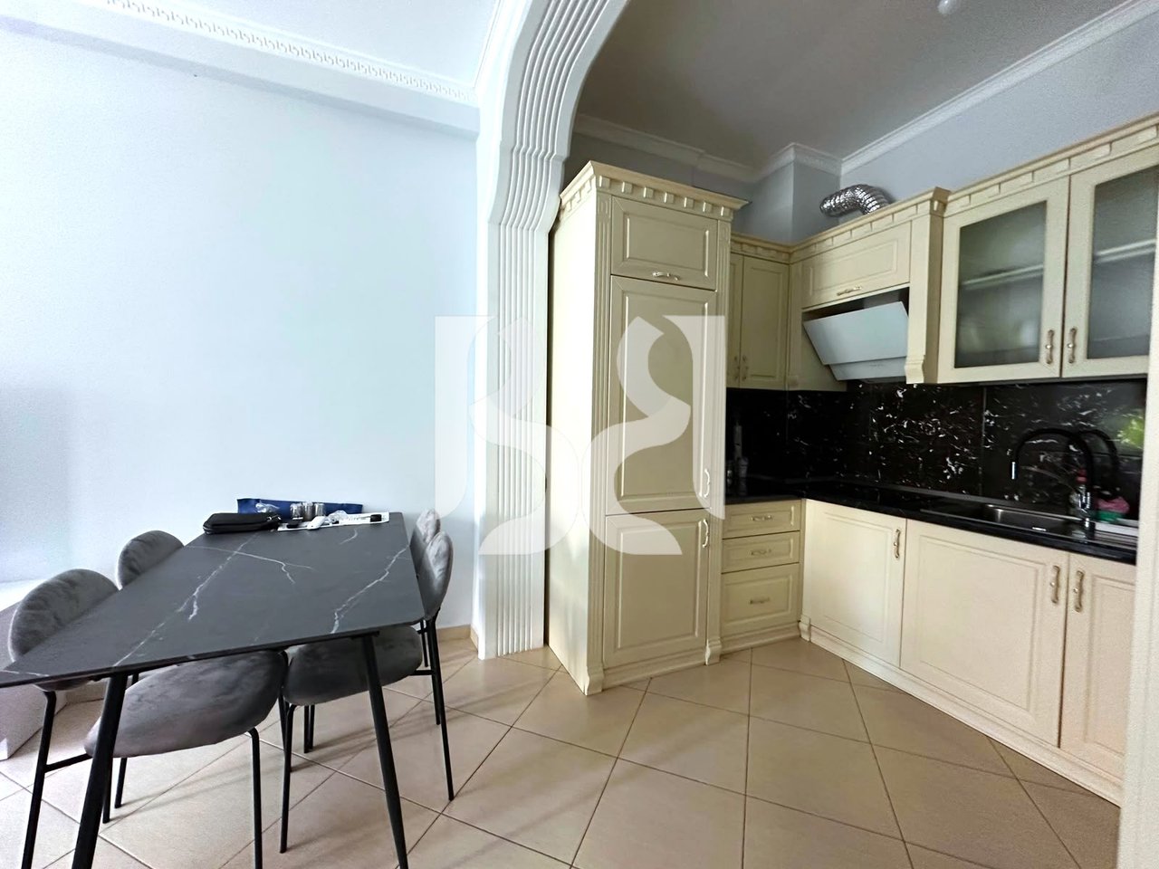 Appartamento 2+1 in Affitto presso Kristal Center, Tirana | 2° Piano | 85.000 Lek/Mese