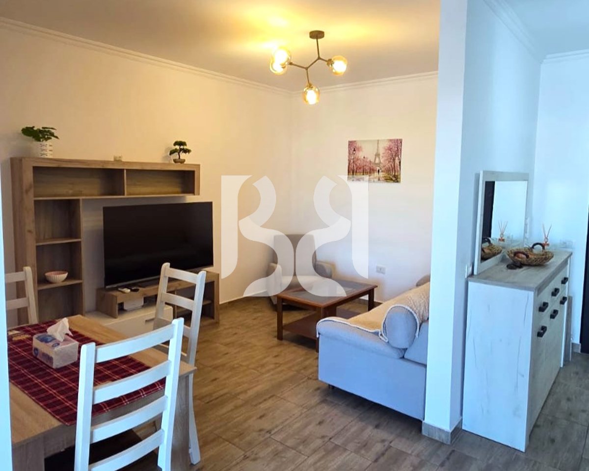 2+1 Apartment for Rent on Gjon Buzuku Street, near Vila Gold | 60,000 Lek/Month