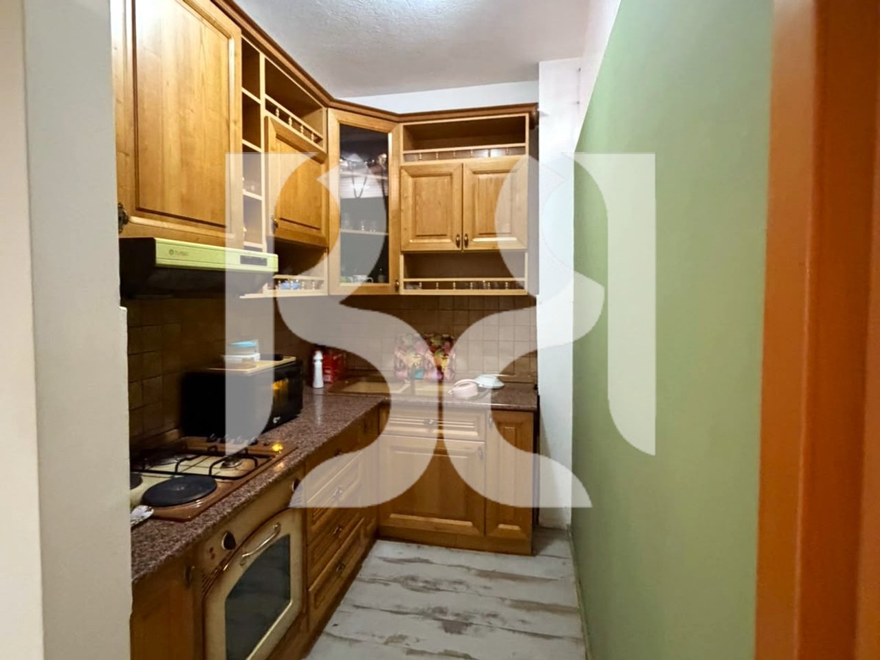 Jepet me Qira Ambient per Zyre ne Bllok, Tirane | 120 m² Neto | 1,500 €/Muaj