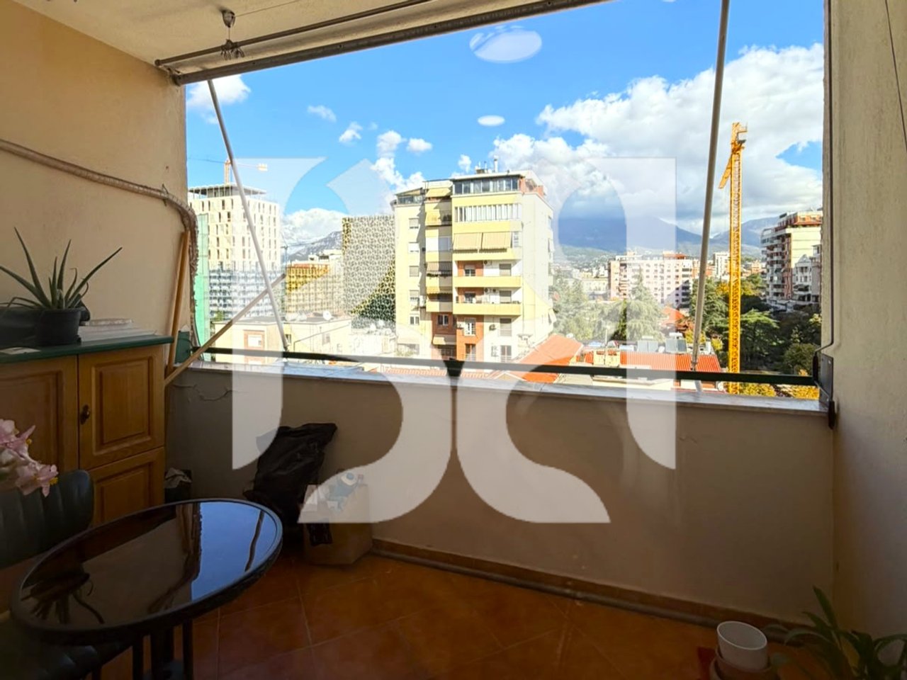Jepet me Qira Ambient per Zyre ne Bllok, Tirane | 120 m² Neto | 1,500 €/Muaj