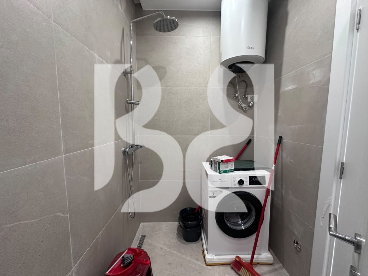 Apartament 1+1 me Qira ne Univers City | Kati 6 | Me Post Parkimi | 50,000 Leke/Muaj