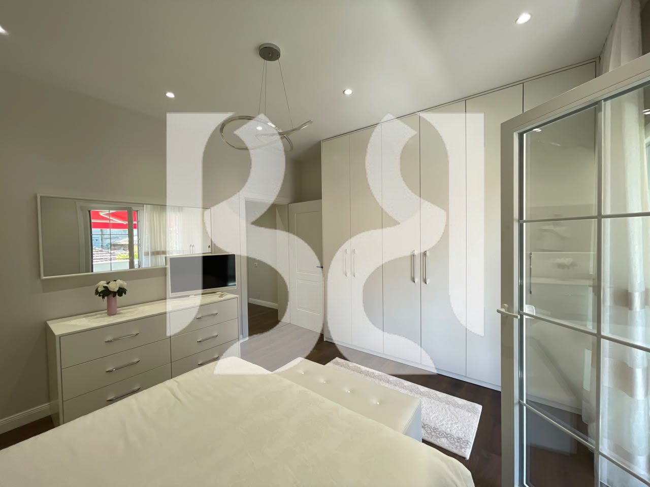 2+1 APARTMENT FOR RENT IN THE AMBASSADORS' BLOCK