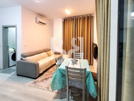 Apartament 1+1 me Qira përballë Kika 2 – Komuna e Parisit | 72,000 Lekë | Parkim Opsional