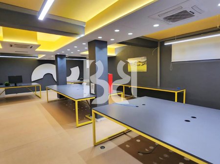 GODINË PRESTIGJIOZE 5-KATËSHE PËR ZYRA ME PARKIM | BLLOK,TIRANË | 900 M², 5 KATE, PARKIM