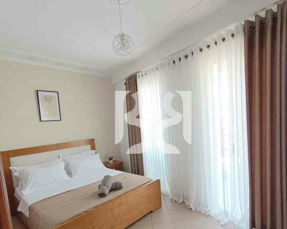 APARTAMENT ME QIRA 1+1 NË RRUGËN E BOGDANËVE, TIRANË