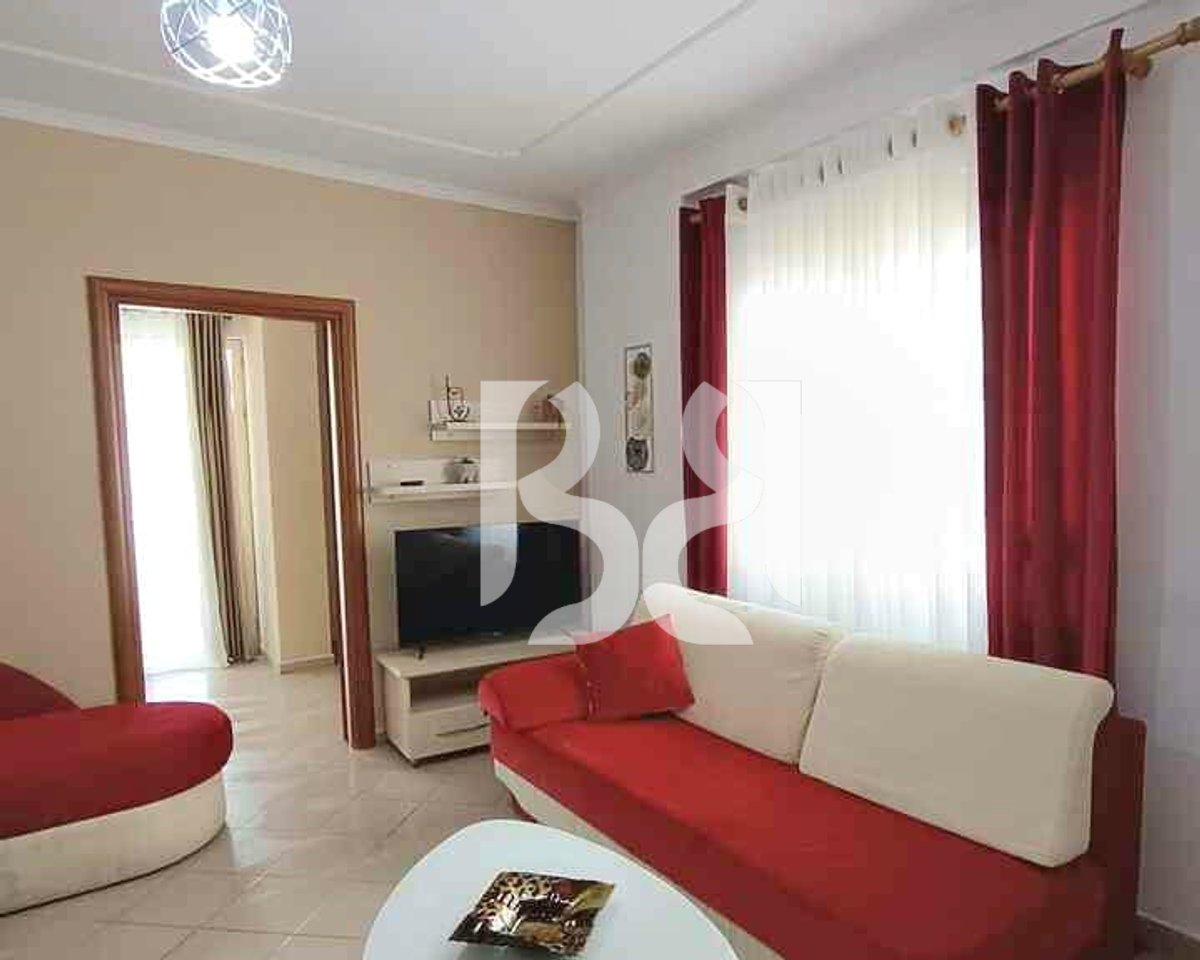 APARTAMENT ME QIRA 1+1 NË RRUGËN E BOGDANËVE, TIRANË