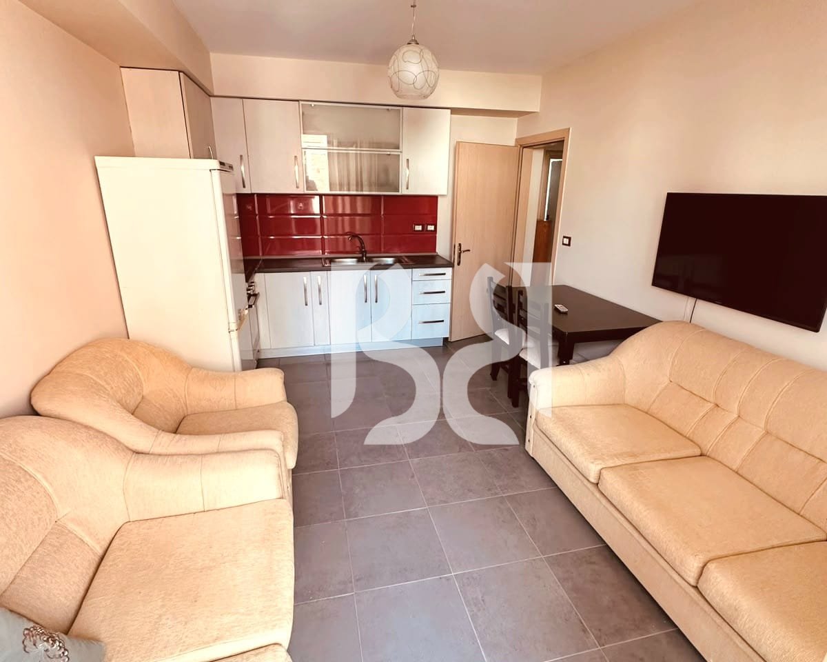 APARTAMENT ME QIRA 1+1 NË SHKOLLËN E BASHKUAR, TIRANË