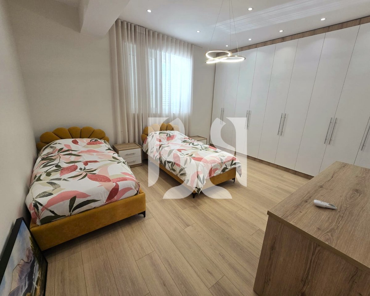 Shtëpi Private me Qira pas Shkollës Harry Fultz – 309 m² | Oborr i Madh | 2 Parkime | 120,000 Lekë