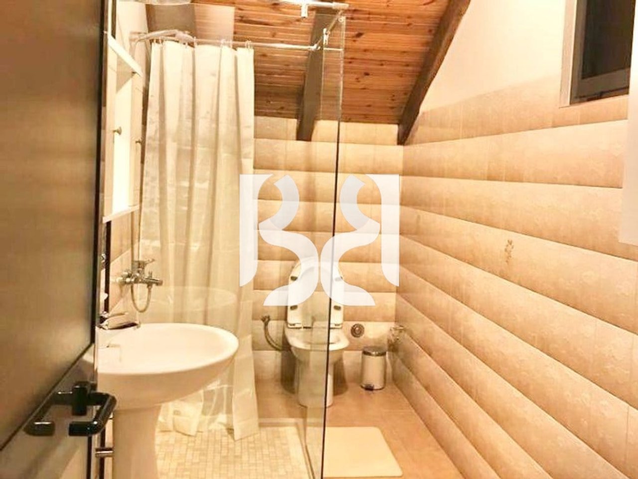 APARTAMENT ME QIRA 3+1+2 NË XHAMLLIK, TIRANË