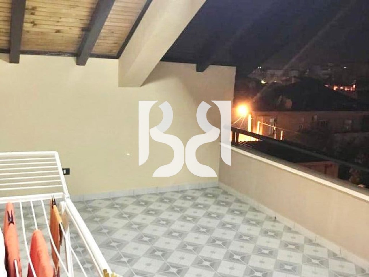 APARTAMENT ME QIRA 3+1+2 NË XHAMLLIK, TIRANË