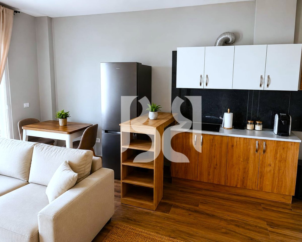 Apartament 1+1 me Qira në Vilë Elitare përballë TEG – 80 m² | Parkim | 65,000 Lekë