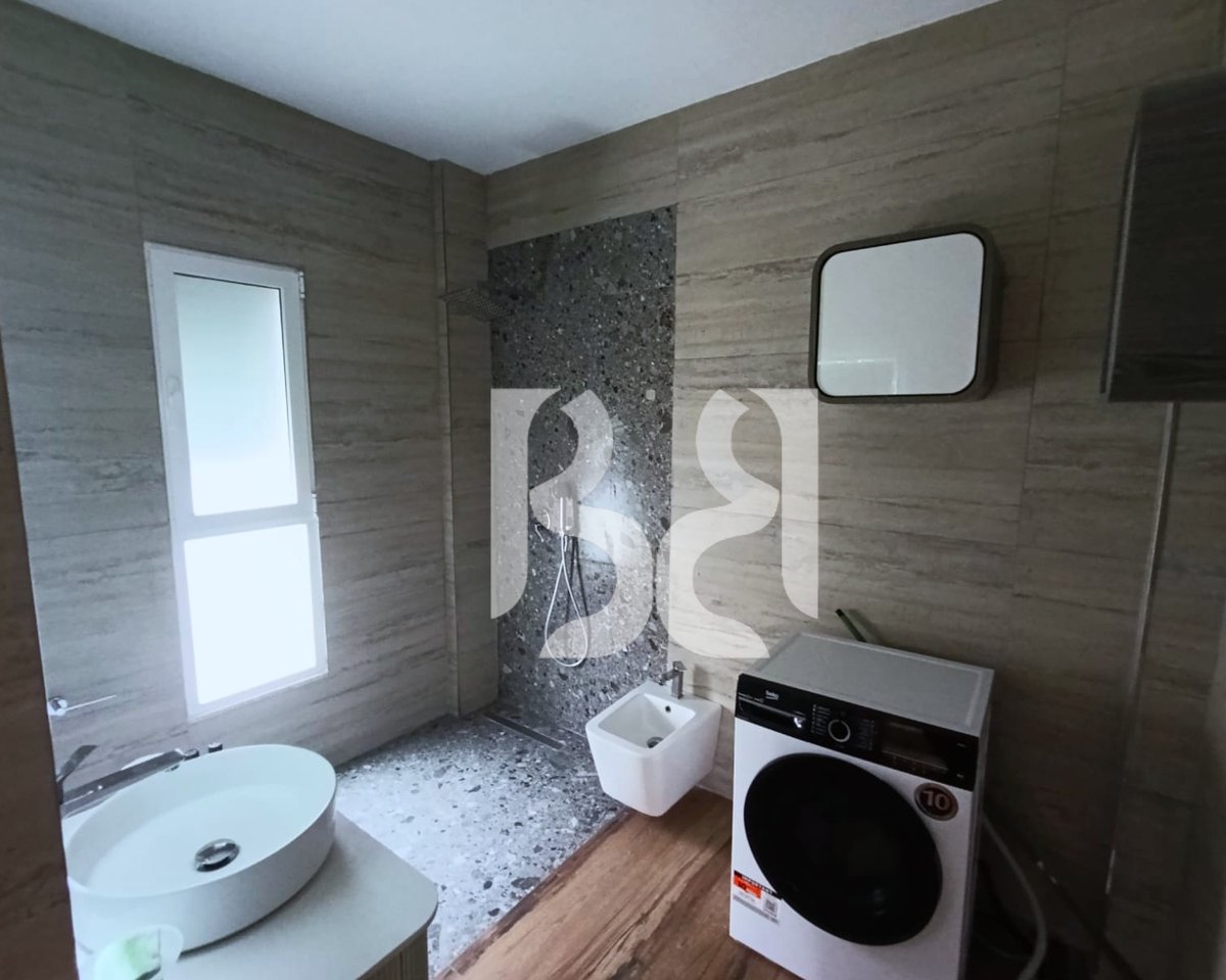 Apartament 1+1 me Qira në Vilë Elitare përballë TEG – 80 m² | Parkim | 65,000 Lekë