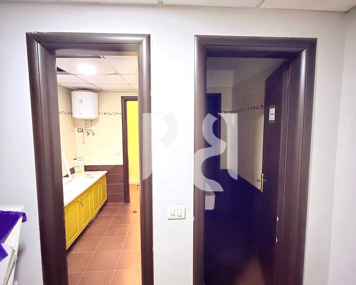 AMBIENT ZYRE ME QIRA NË SELVIA, QENDËR TIRANË