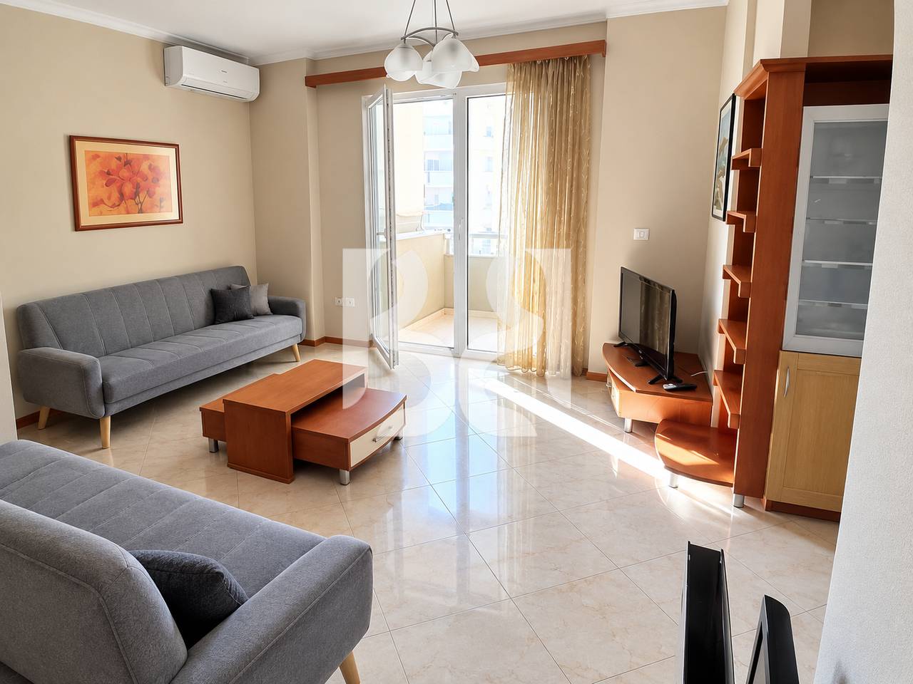 APARTAMENT 2+1+ BALLKON ME QIRA TEK RRUGA E KOSOVAREVE
