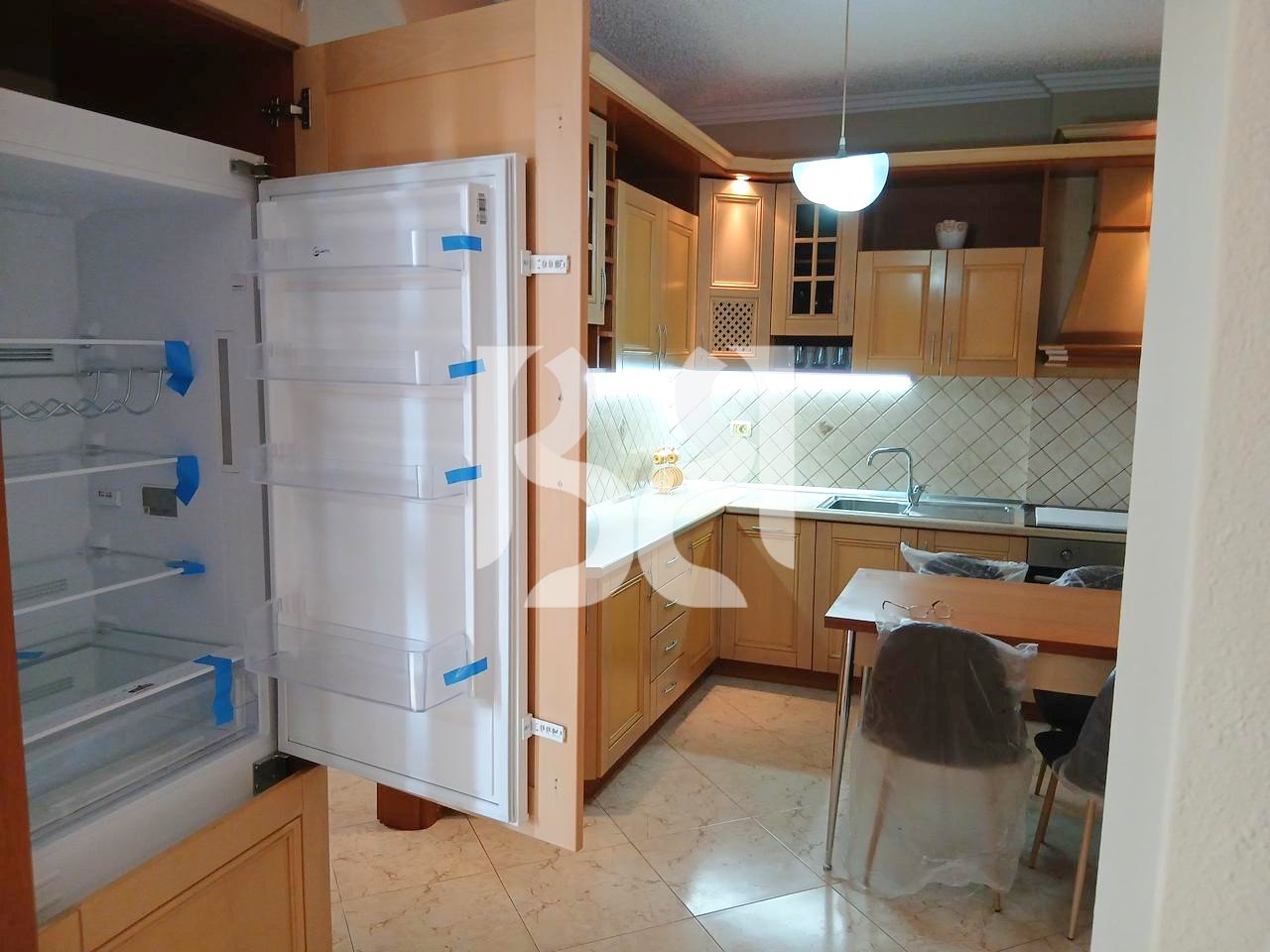 APARTAMENT 2+1+ BALLKON ME QIRA TEK RRUGA E KOSOVAREVE