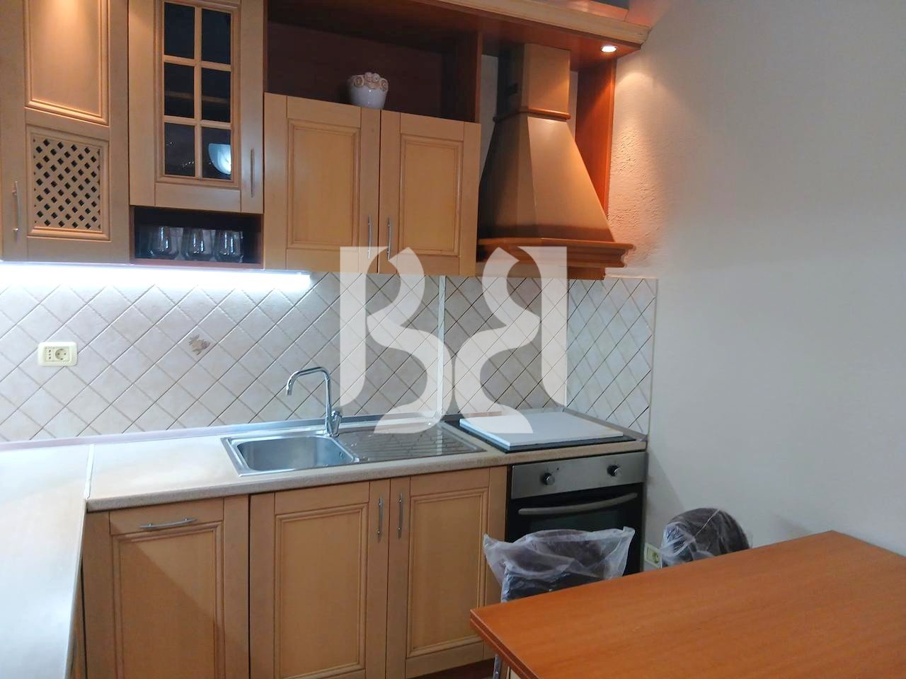 APARTAMENT 2+1+ BALLKON ME QIRA TEK RRUGA E KOSOVAREVE