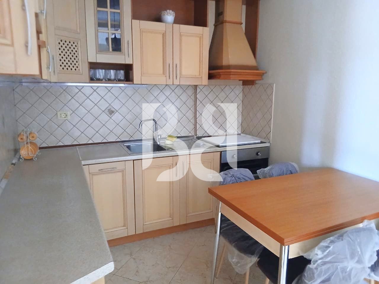 APARTAMENT 2+1+ BALLKON ME QIRA TEK RRUGA E KOSOVAREVE