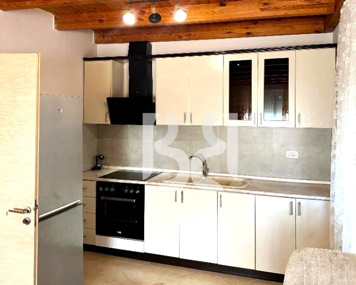 Duplex 2+1 in Affitto a Fresk, Via Shefqet Kuka – 89 m² | 2 Bagni | 50.000 Lek