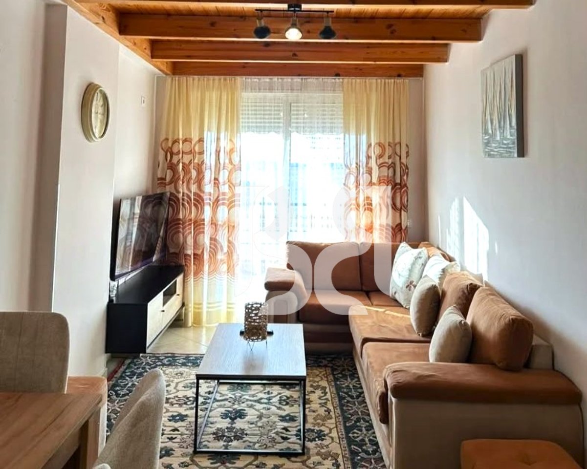 Duplex 2+1 in Affitto a Fresk, Via Shefqet Kuka – 89 m² | 2 Bagni | 50.000 Lek