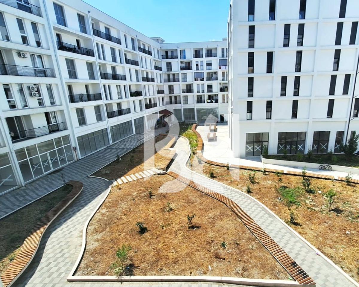 2+1 Apartment for Rent at the 5-Maj Roundabout | 89 m² | New | 55,000 Lek