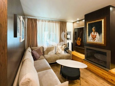 APARTAMENT LUKSOZ 2+1+2 ME QIRA TEK 21 DHJETORI