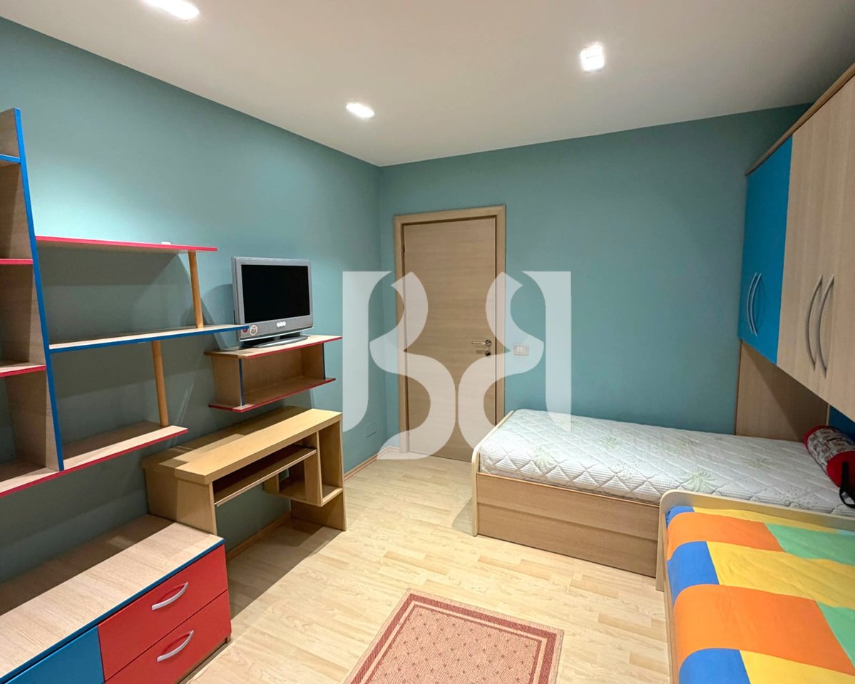 APARTAMENT ME QIRA 2+1+2 TEK OXHAKU, PRANË EUROPIANIT, TIRANË