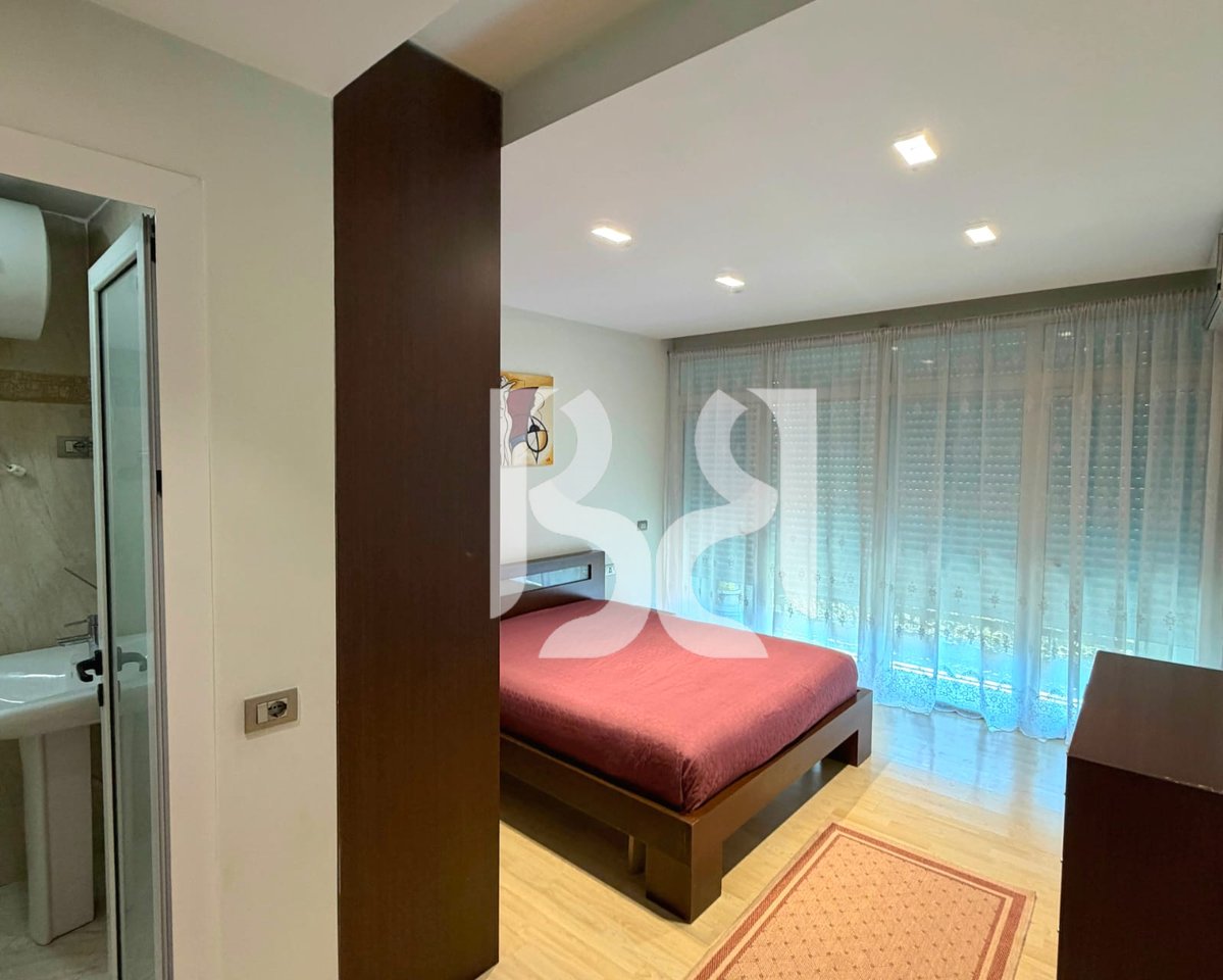 APARTAMENT ME QIRA 2+1+2 TEK OXHAKU, PRANË EUROPIANIT, TIRANË