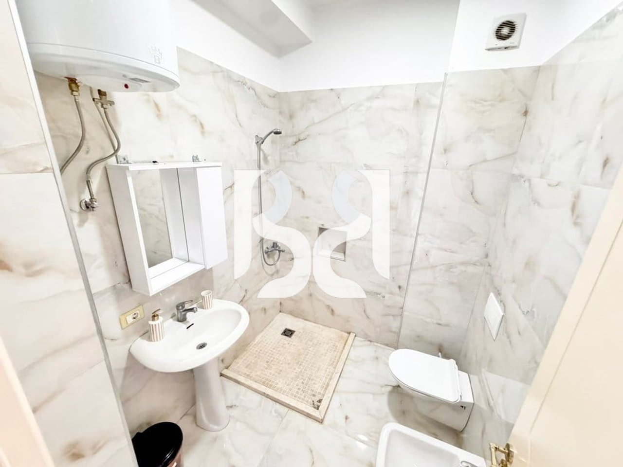 APARTMENT 1+1 FOR RENT IN ASTIR**