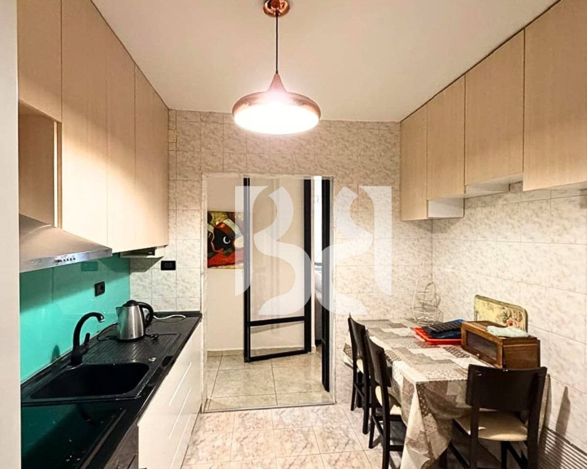 APARTAMENT 2+1+POST PARKIMI ME QIRA NE LAPRAKE