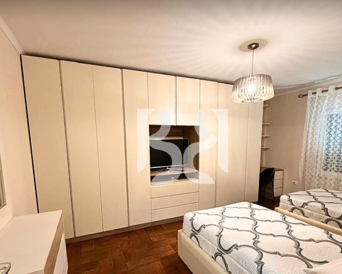 APARTAMENT 2+1+POST PARKIMI ME QIRA NE LAPRAKE