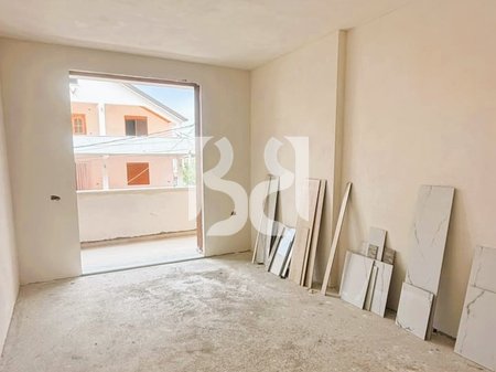 APARTAMENT 2+1+2 PER SHITJE NE KAMEZ
