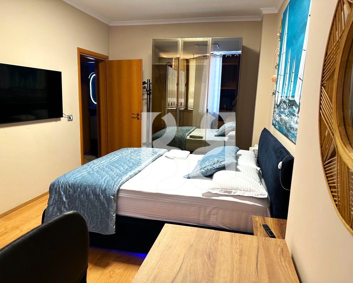 Apartament 2+1 me Qira në Qendër, te 9-Katëshet – 75 m² | Kati 4 | 80,000 Lekë/Muaj