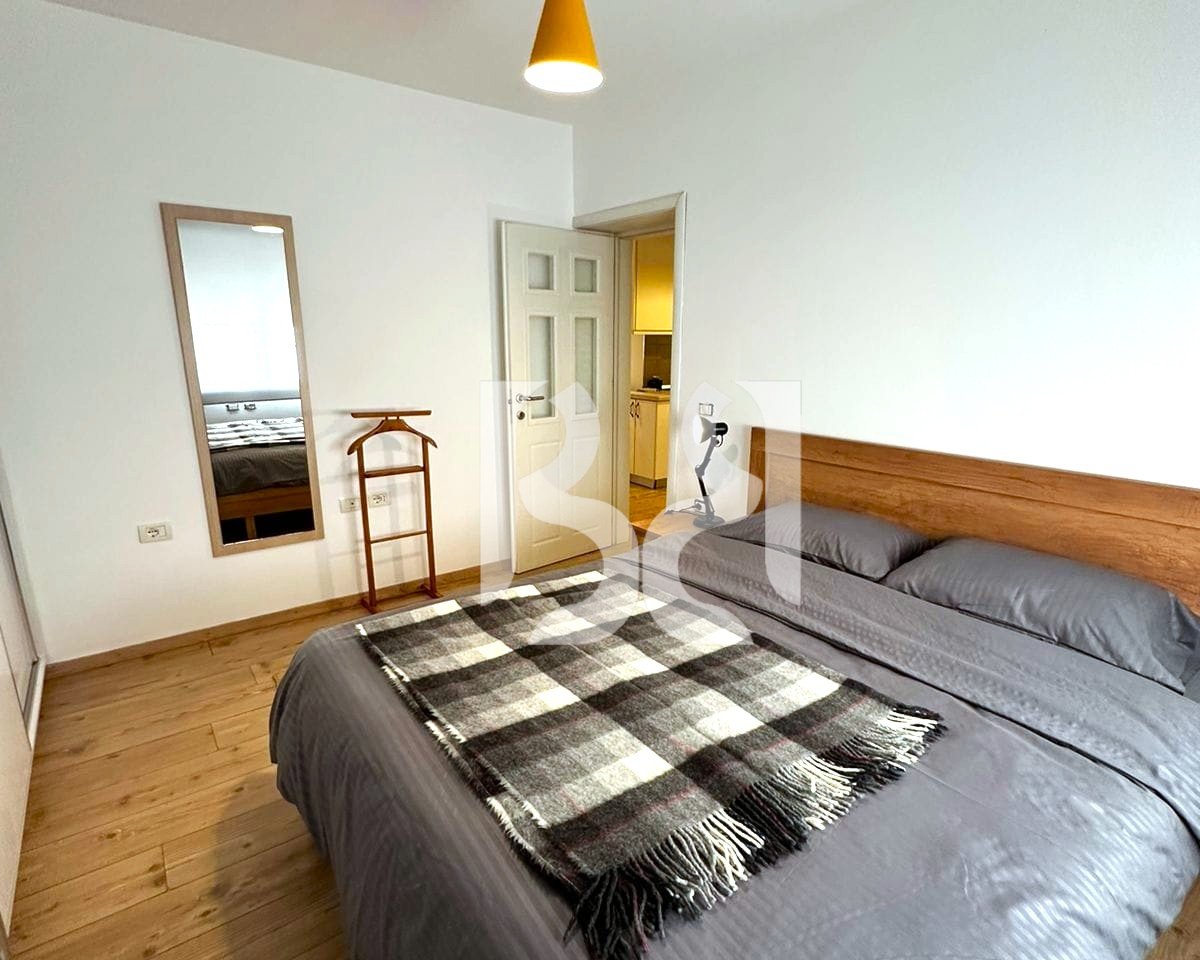 Apartament 1+1 me Qira në Rrugën e Elbasanit – 77 m² | Kati 1 | Totalisht i Mobiluar | 65,000 Lekë
