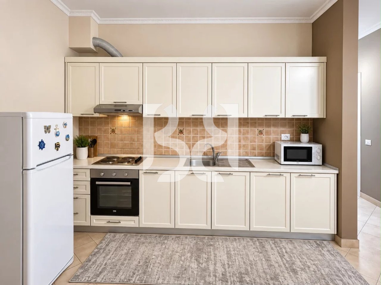 APARTAMENT ME QERA 2+1+2 TE KOMUNA E PARISIT*