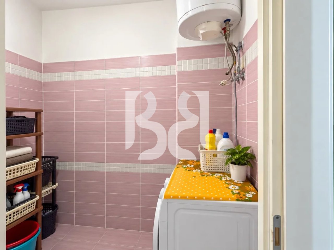 APARTAMENT ME QERA 2+1+2 TE KOMUNA E PARISIT*