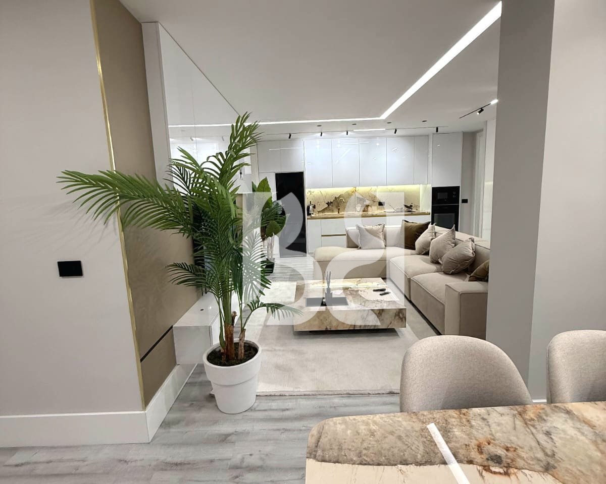 APARTAMENT 2+1+2 ME QIRA NË BLLOK, TIRANË