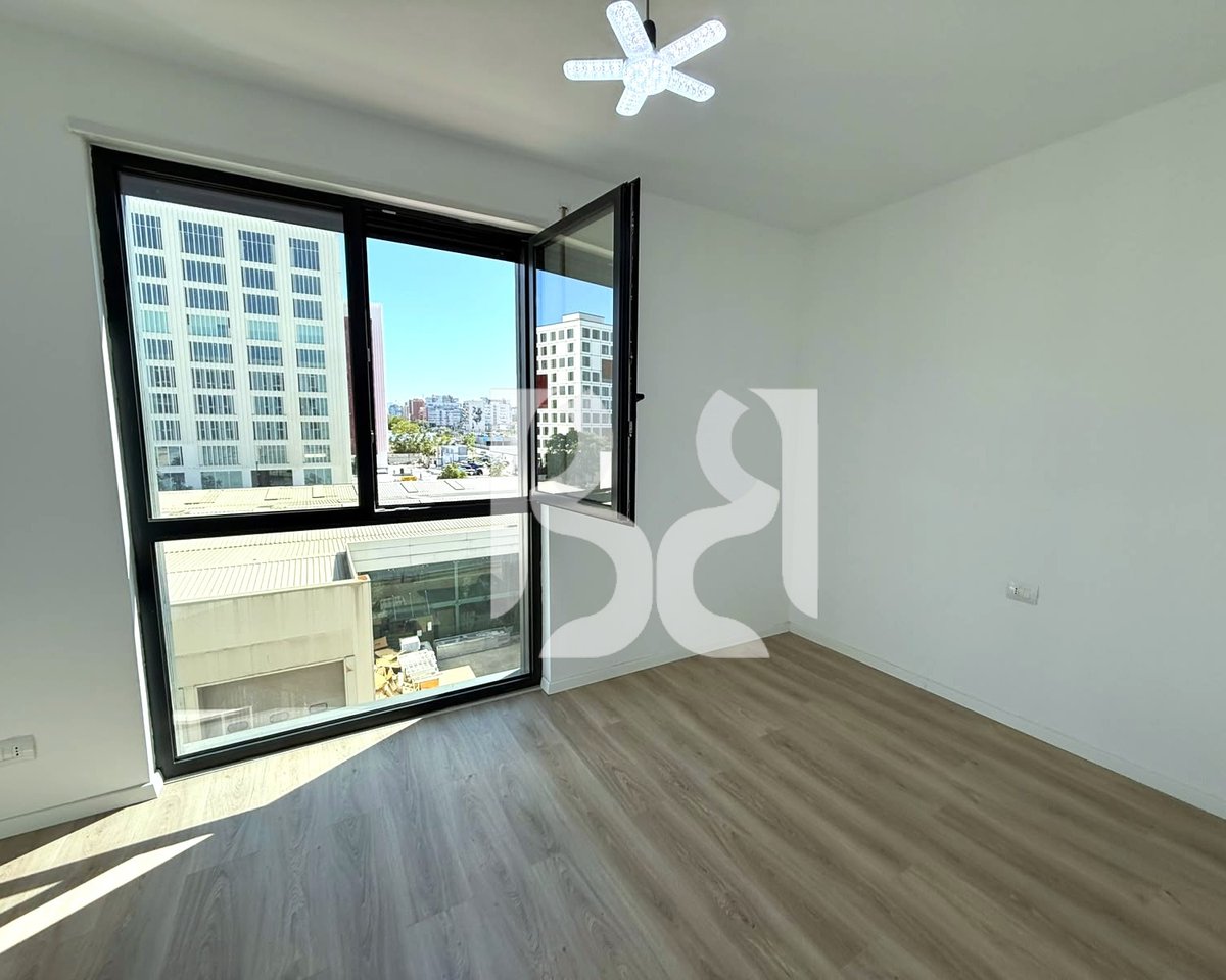 Zyrë me Qira në Kompleksin Akses Tirana – Ish-Dogana | 118 m² | Kati 3 | 80,000 Lekë/Muaj