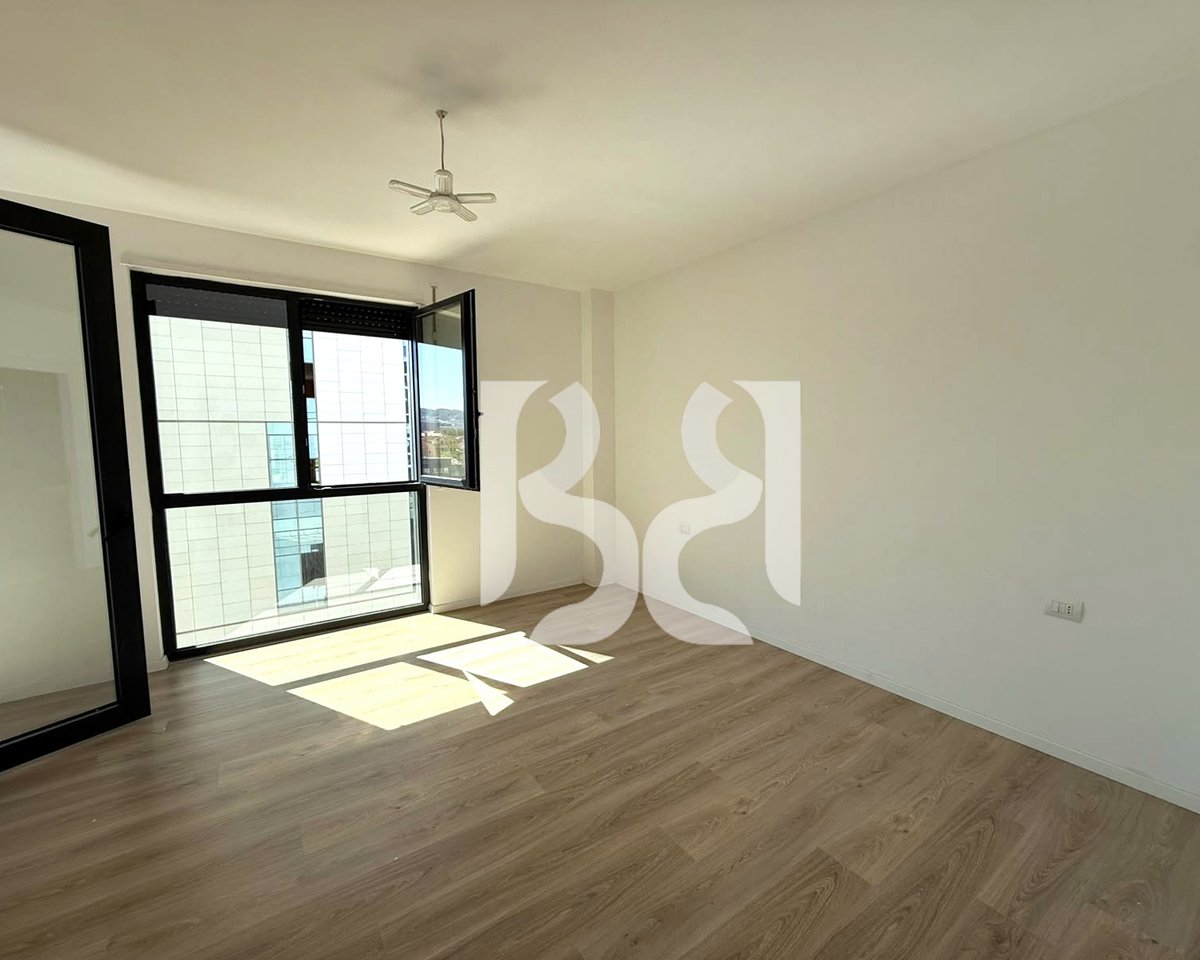 Zyrë me Qira në Kompleksin Akses Tirana – Ish-Dogana | 118 m² | Kati 3 | 80,000 Lekë/Muaj