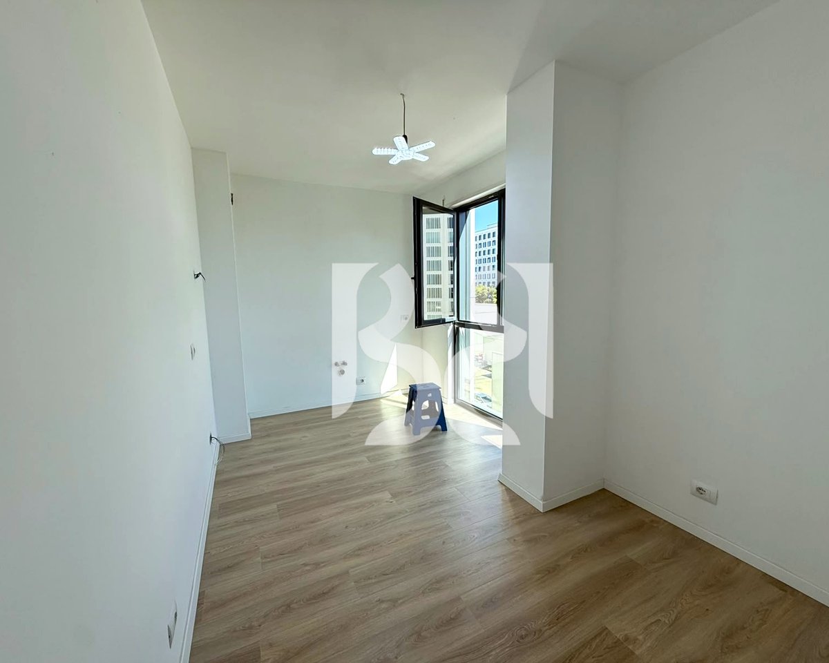 Zyrë me Qira në Kompleksin Akses Tirana – Ish-Dogana | 118 m² | Kati 3 | 80,000 Lekë/Muaj